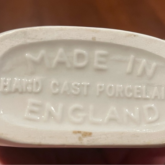 Vintage British Navy Pusser's Rum Hand Cast Porcelain Hip Flask Empty Bottle - Picture 6 of 6